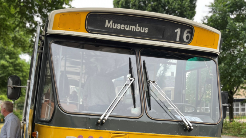 Dagtour met historische bus