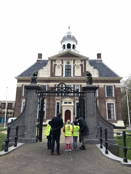 Op zoek naar een jaartal voor gemeentehuis Crackstate