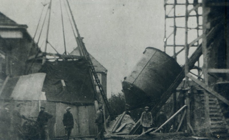 Bouw van de watertoren in Heerenveen in 1914, fotograaf onbekend. Collectie Museum Heerenveen 00437